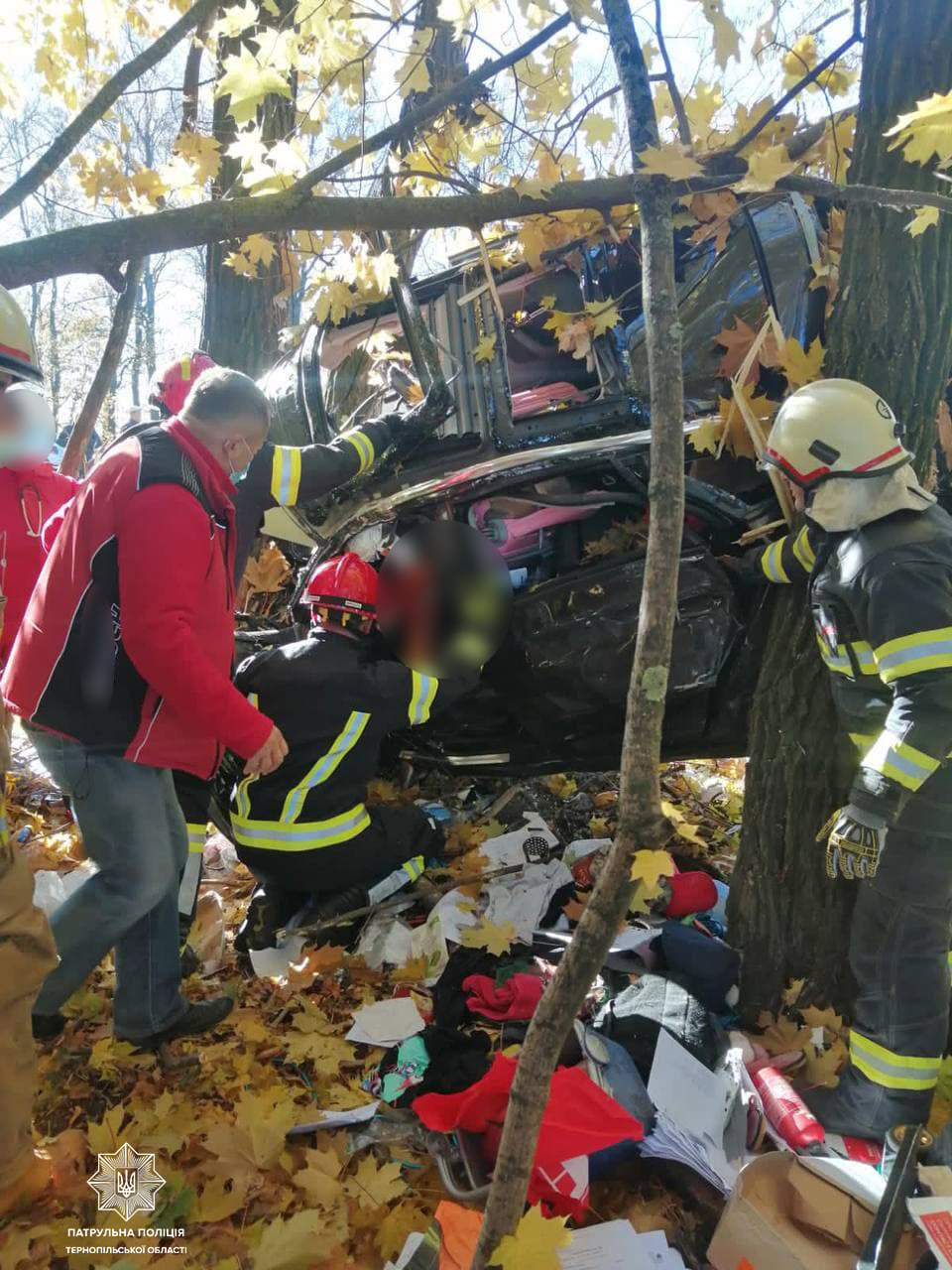 Аварія з потерпілими неподалік Озерної: померла пасажирка, водія госпіталізували (ОНОВЛЕНО)