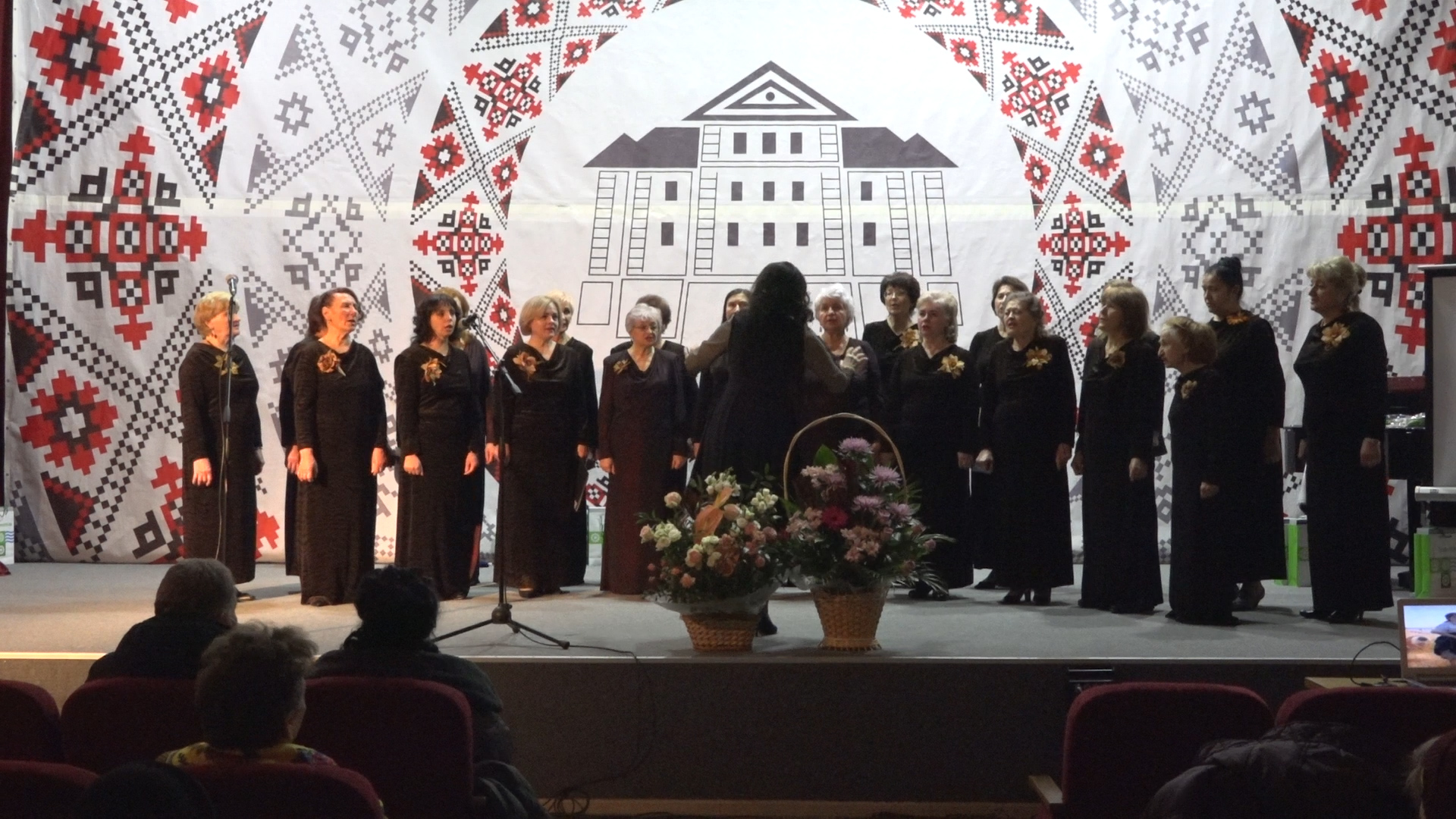 Ровесники незалежності України: у Тернополі гучно відсвяткували 30-річчя народного аматорського хору “Дзвони пам’яті”