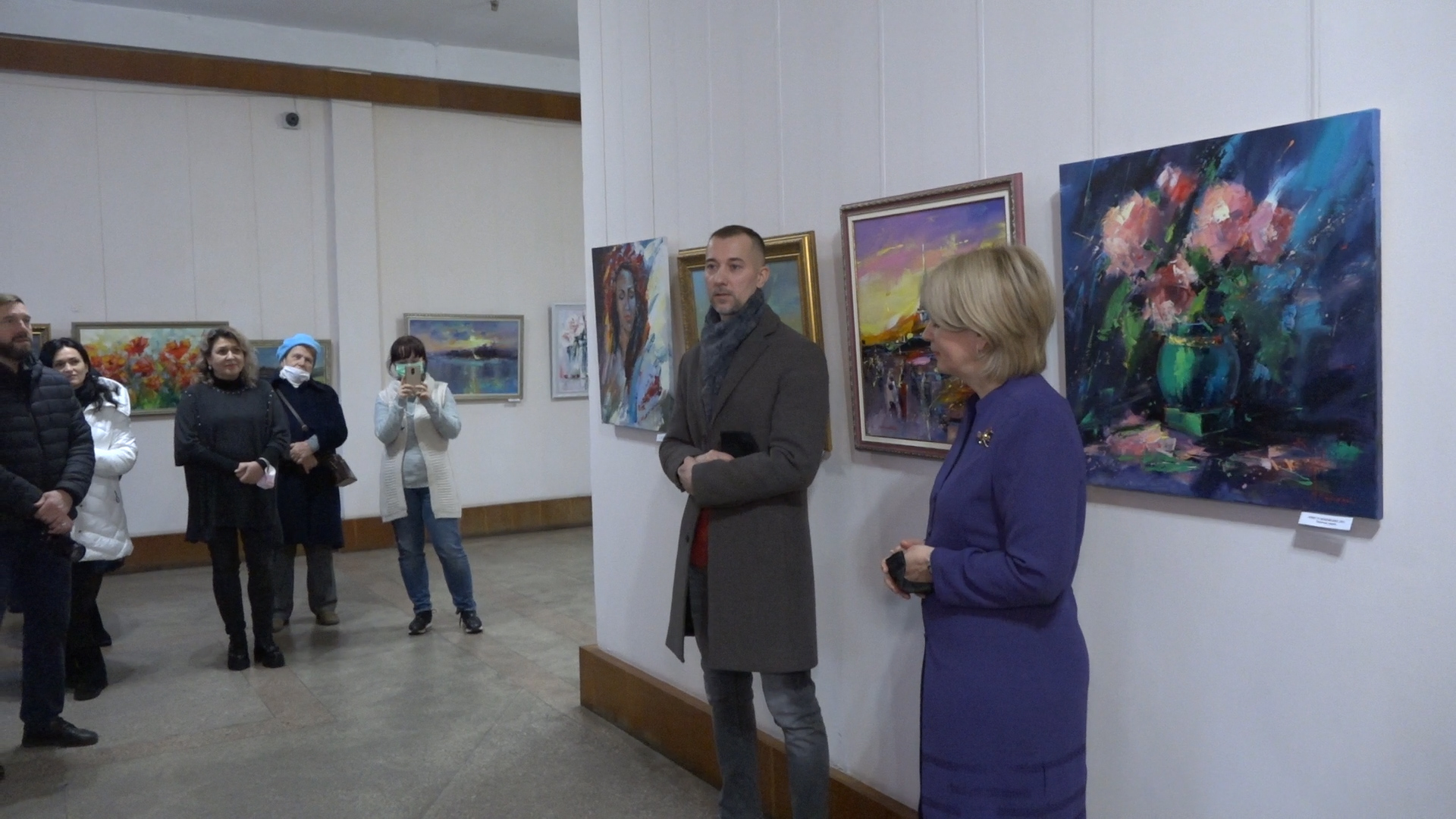 Тернопільський митець Андрій Іжак представив першу персональну виставку