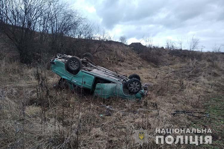 4 аварії за три дні нового року: у ДТП на Тернопільщині дві людини загинули, а п’ятеро – травмувалися