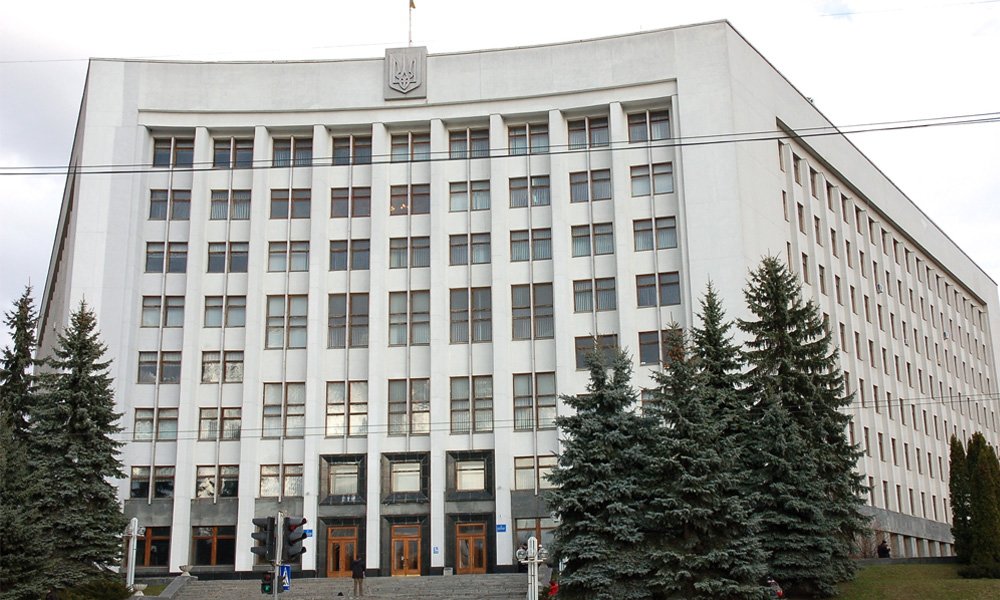 Через загрозу вторгнення Росії скликають позачергову сесію Тернопільської обласної ради