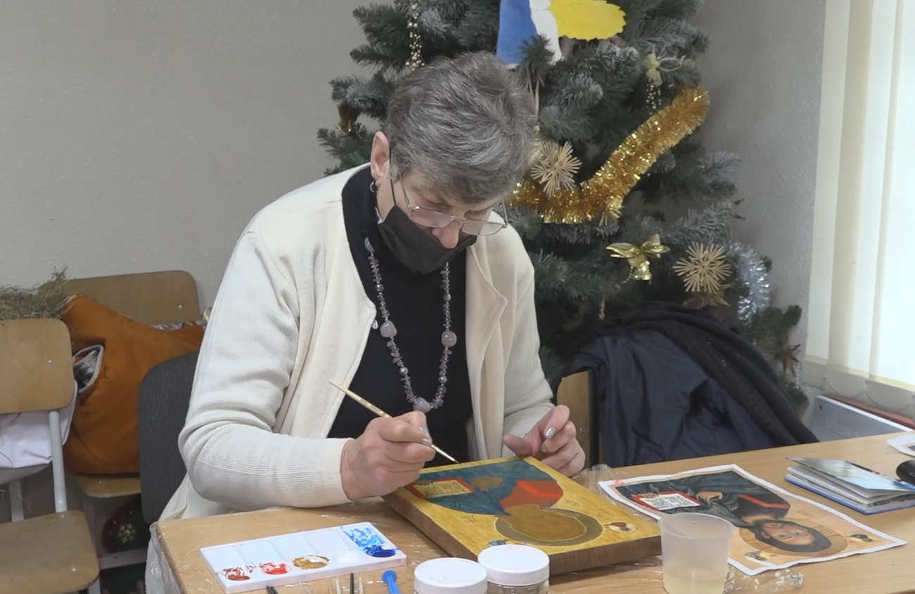 Молитва пензлем: у Тернополі стартувала п’ята іконописна школа
