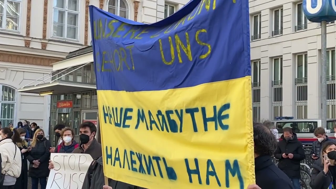 Друзі України проводять масові мітинги у різних країнах світу