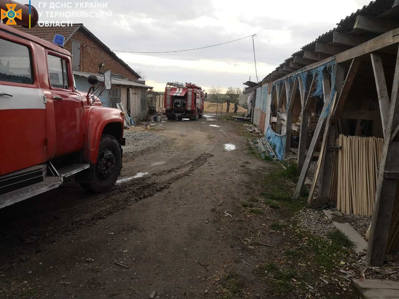 Майстерня спалахнула в селі на Чортківщині