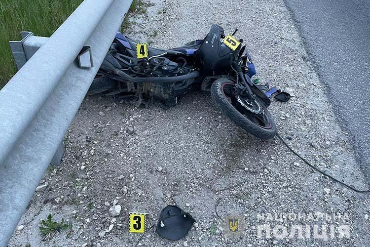 Юний мотоцикліст потрапив в аварію на Тернопільщині