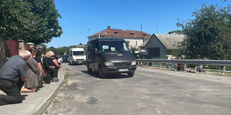 Загинули у Часовому Яру: на Підгаєччину привезли тіла Володимира Нанинця та Олега Марковича