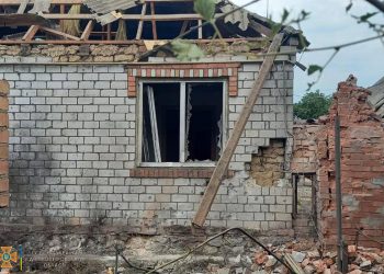 росія завдає ракетних ударів по різних регіонах України