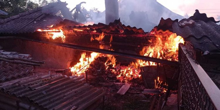 У Нагірнянській громаді згорів будинок