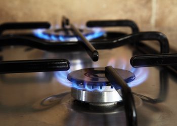Черги на кілька днів: кошти за газ тернополяни можуть повернути будь-коли