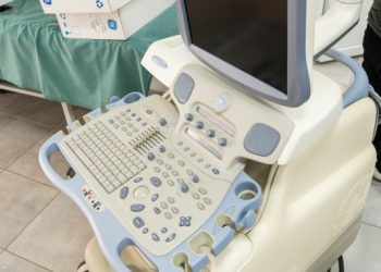 Сучасний УЗД-апарат передали німецькі та польські волонтери тернопільській лікарні