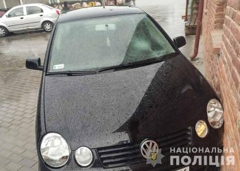 Під колеса автівки потрапила 38-річна жінка у Бережанах