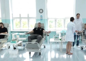 Кров потрібна, але ажіотажу немає: у Тернополі закликають донорів перевіряти потреби банку крові