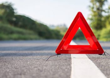П’яний скутерист в’їхав у бетонну огорожу в Скалатській громаді