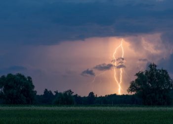 Про погіршення погоди 13 серпня попереджають жителів Тернопільщини