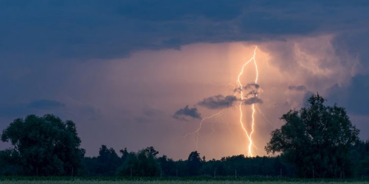 Про погіршення погоди 13 серпня попереджають жителів Тернопільщини