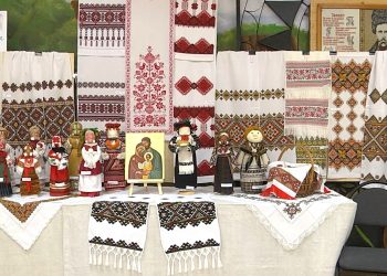 Унікальні роботи майстринь можна побачити у бібліотеці №4 для дорослих