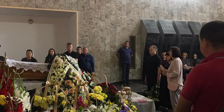 Із досвідченим лікарем Вячеславом Зайцевим сьогодні прощаються у Тернополі