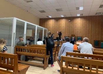 Розпочалося судове засідання у справі братів Козаків, які наживалися на грошах для військових