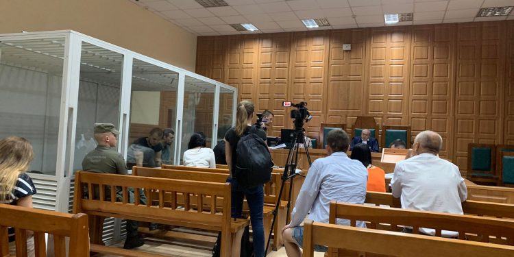 Розпочалося судове засідання у справі братів Козаків, які наживалися на грошах для військових
