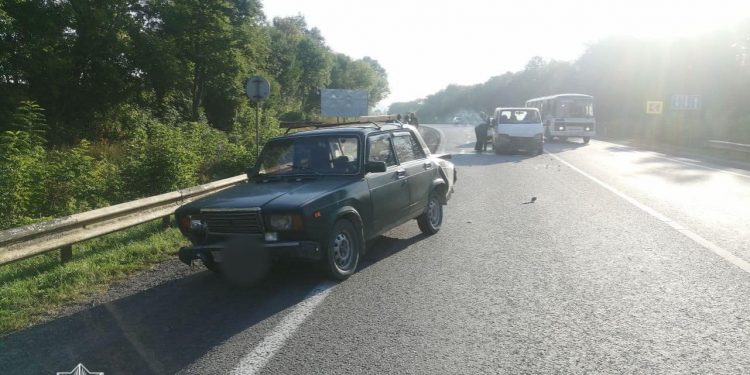 Аварія неподалік села Ступки: рух транспорту ускладнений