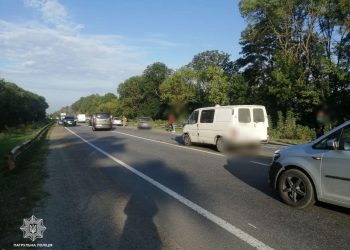 Аварія неподалік села Ступки: рух транспорту ускладнений