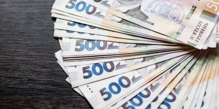 Судитимуть бухгалтерку селищної ради на Тернопільщині, яка завдала шкоди бюджету майже на 300 тисяч