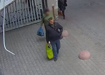 Чоловіка, який вкрав гаманець, розшукує тернопільська поліція