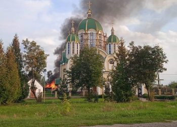 У Бучачі вщент згоріло підсобне приміщення церкви