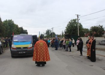 Із воїном Ярославом Качуровським прощаються у Великогаївській громаді