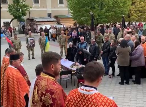 Добровольця Ростислава Урду поховали у селі Рай на Бережанщині