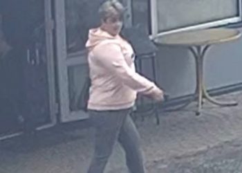 Жінку, яка пограбувала квітковий магазин, розшукують у Тернополі