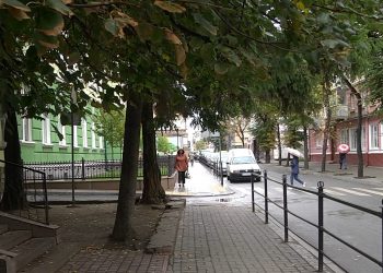 Перші симптоми ковіду, на які скаржаться тернополяни цього сезону, назвали фахівці