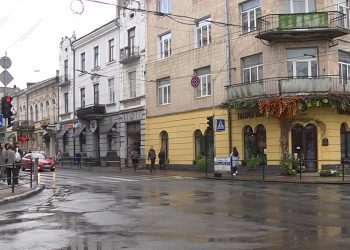 Чи користуються масками тернополяни у громадських місцях (опитування)