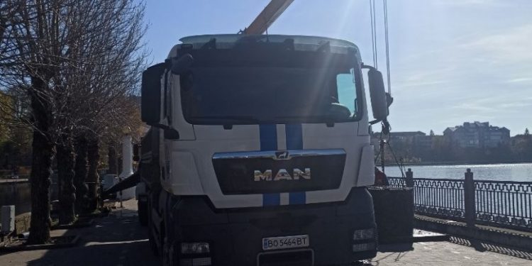 Фонтани демонтують у парку ім. Тараса Шевченка