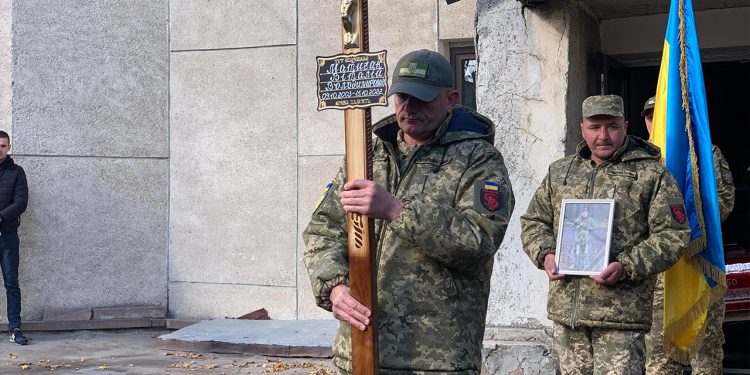 Із 19-річним Віталієм Матичаком прощаються у Тернополі