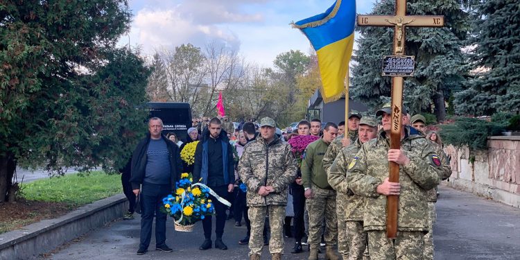 Із 19-річним Віталієм Матичаком прощаються у Тернополі