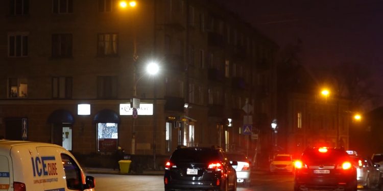 Штрафуватимуть підприємців Тернопільщини, які не вимикають зовнішнє освітлення