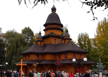 За захисників і захисниць молились у студентській церкві Галицького фахового коледжу ім. В. Чорновола
