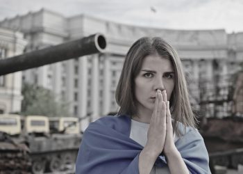 Від страху до люті: вісім місяців повномасштабної війни загартували українців