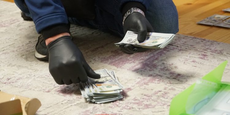 Понад 300 військовозобов’язаних чоловіків переправили до країн ЄС зловмисники із Тернопільщини