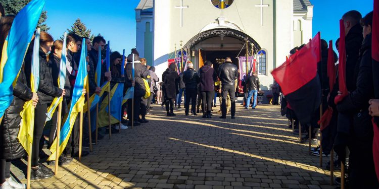 Поховали воїна Андрія Ушкевича з Озернянської громади