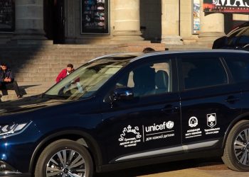 Багатофункціональне авто передали у Тернопільську громаду