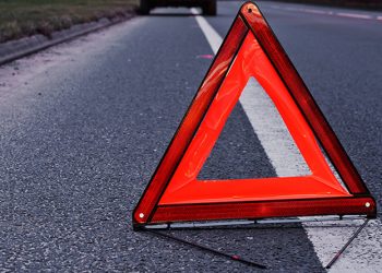 Дев’ятирічна дівчинка потрапила під колеса автомобіля в Тернополі