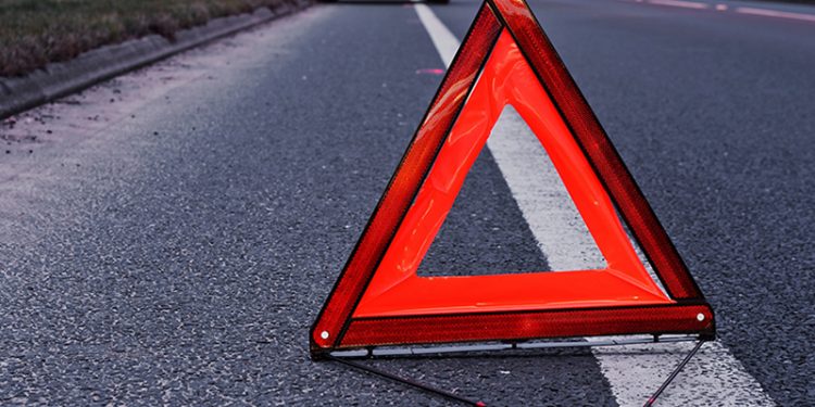 Дев’ятирічна дівчинка потрапила під колеса автомобіля в Тернополі