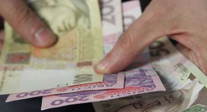 Судитимуть бухгалтерку сільської ради, яка виплатила зайву матеріальну допомогу на понад 300 тисяч