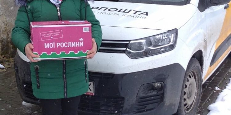 Аби виростити красиві квіти, учні школи на Лановеччині долучилися до всеукраїнського проєкту