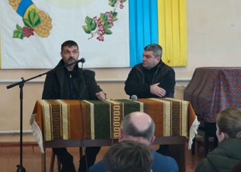 Знаменитий захисник “Азовсталі” Михайло Діанов зустрівся з жителями Збаража