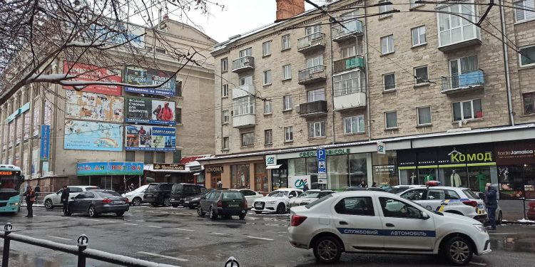 Затор виник через обрив тролейбусної лінії у Тернополі