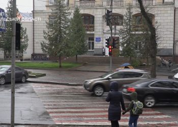Через гаджети та навушники тернополяни стають жертвами аварій