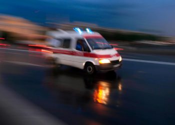 Чоловіка розчавило власне авто на Кременеччині